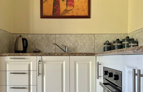 Waterhouse Cabin | Self contained cabin in quiet coastal bushland setting. Pet friendly!