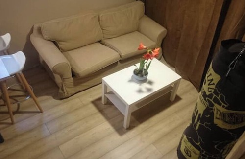 Vergeze Apartment | Self-contained studio with garden near the sea
