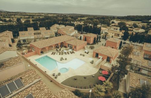 Saint-Christol House | Semi detached home in the hinterlands of Languedoc