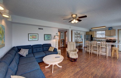 Avon Cottage | Semi-Oceanfront Beach Cottage I. Access across street to shops and restaurants