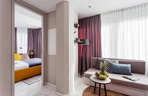 Bahnhofsviertel Apartment | Senior 2 Bedroom Apartment