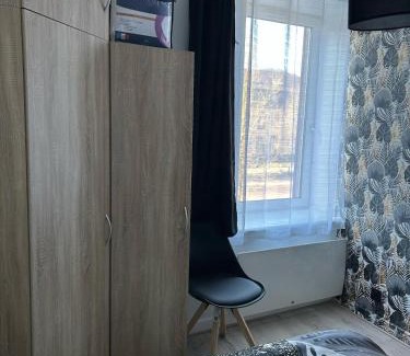 Senones Apartment | Senones appartement vue chateau