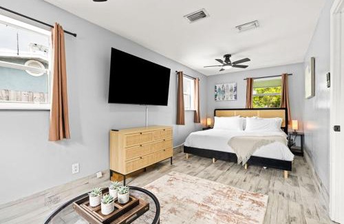 Jupiter House | Sept Special! Limited-time Discount Book Now!