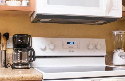 Araby Commons Condo | Serene 1BR w/Complex Pool, Jacuzzi, Spa, Tennis, Fitness Area & Bike Rentals