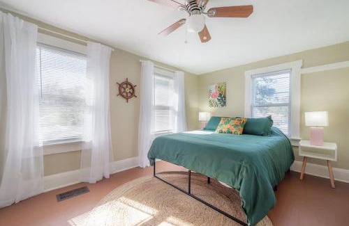 Seminole Heights House | Serene Beachy Bungalow with Large Screened Porch!