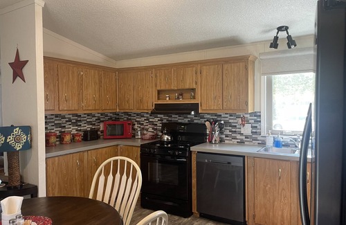 Dalhart House | Serene & comfortable Southwestern home in Dalhart for you and your pets…