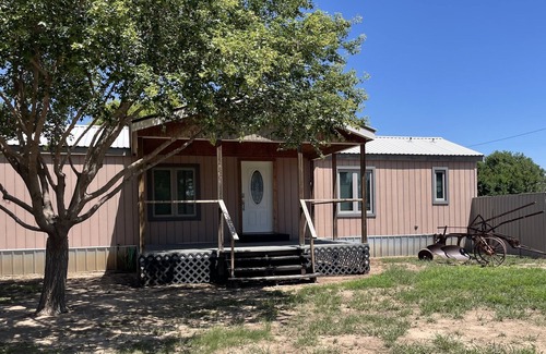 Dalhart House | Serene & comfortable Southwestern home in Dalhart for you and your pets…