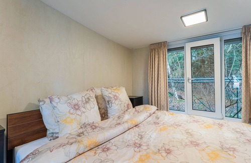 Municipality of Boekel House | Serene Holiday Home in Boekel with Private Hot Tub