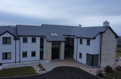 Letterkenny House | Serene luxurious Haven with Sea View: Rooms or Entire Property Letterkenny