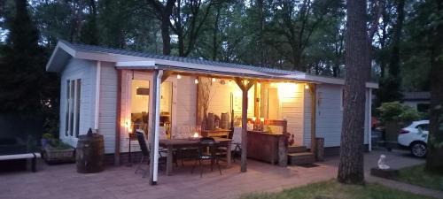 Bosgebied Hoenderloo Ski Chalet | Serene