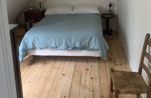 Saint-Sauveur Cottage | Serene, renovated spacious cottage in wooded surroundings close to all amenities
