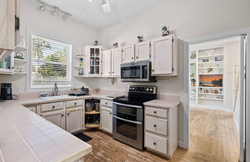 Indian River Estates House | Serene Riverside Retreat on Indian River Lagoon. 3/3 Pet Friendly in Ft Pierce