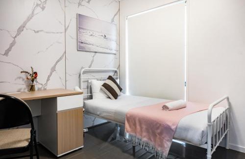 Gregory Hills House | Serene Single Room - Convenient Location in Gregory Hills - Shared Bathroom