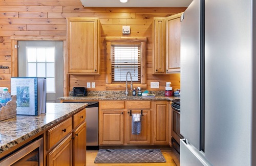 Saxony Forest House | Serenity Bay Lakefront Cabin w/Boat Slip.