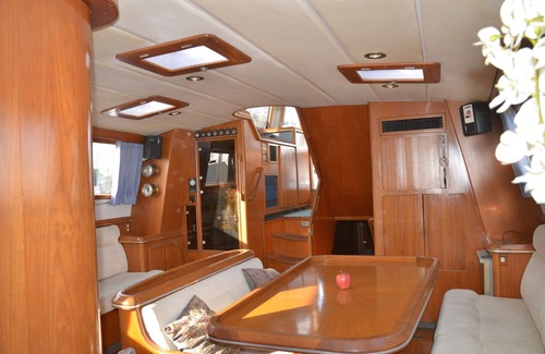Isla Grande Boat Rental | Serenity Boatel, Master cabin in San Juan