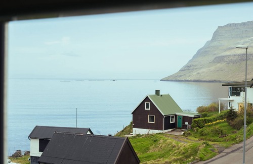 Sydrugota House | Serenity By The Sea | 3-Br House | Sea View