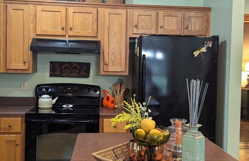Humboldt House | Serenity Country Cottage Farm