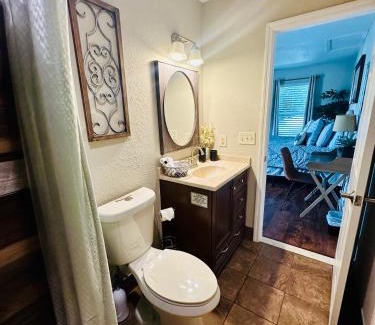 Lutz House | Serenity Gardens private guest suite in Historic Lutz