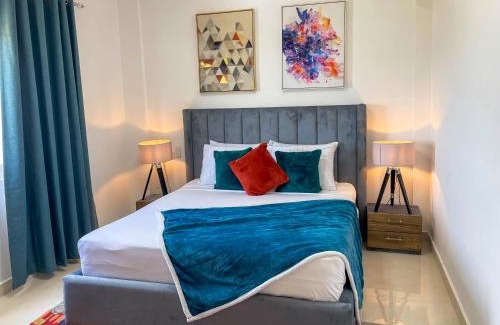 Sakumono Apartment | Serenity Haven - Gated Pool WiFi Sea View