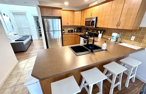 Scotch Creek House | Serenity Lakeside - Waterfront - Shuswap Vacations and Sledding Accommodation