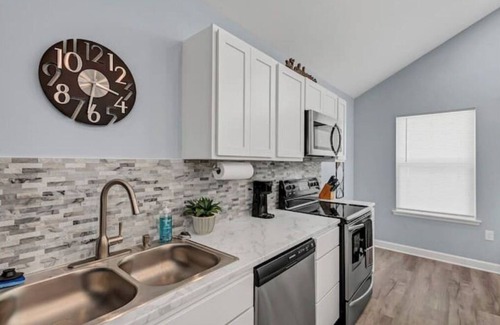 Morrilton House | Serenity Now! Modern lakeside cottage