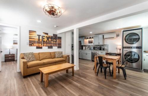 Del Mar Apartment | Serenity Suites C