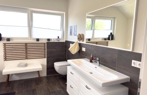 Bescheid Bed & Breakfast | Serenity Vista Retreat Cosy