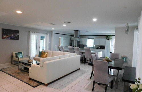 Schertz House | Serenity. Whole house