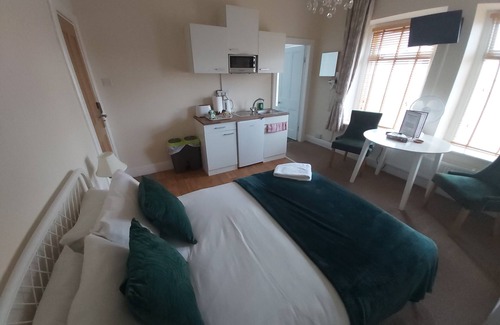 Gelligaer House | Sergeants Accommodation - Room 3