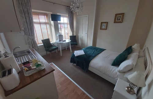 Gelligaer House | Sergeants Accommodation - Room 3