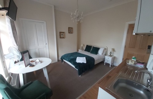 Gelligaer House | Sergeants Accommodation - Room 3