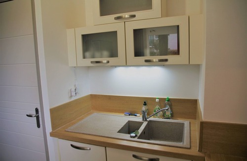Serignan Apartment | Serignan-Canal du midi. Spacious apartment in luxury apartment complex. Full A/C