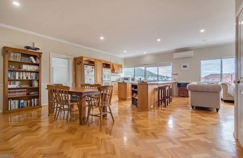 Albany Apartment | Serpentine Rose - City center luxury