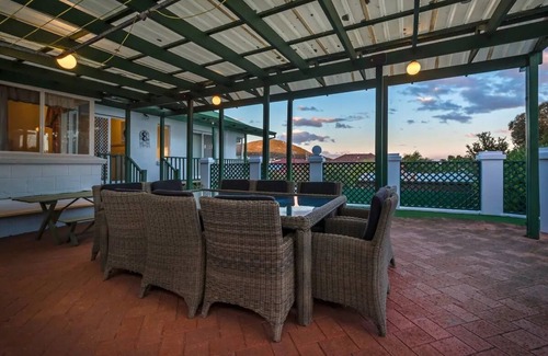 Albany Apartment | Serpentine Rose - City center luxury