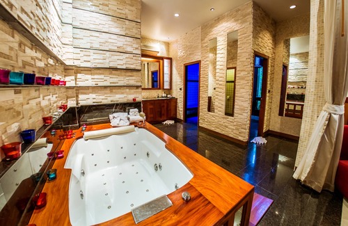 Kamala Bed & Breakfast | Serviced Luxury 9-17 Bedroom Pool Villa with Private Chef , Kamala Beach Phuket,