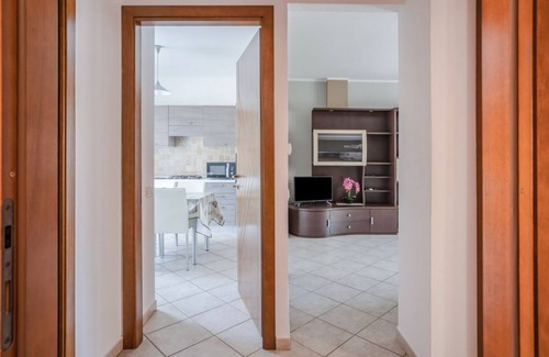 Sestu Apartment | Sestu Lovely Apt W/Balcony near Spiaggia Poetto!