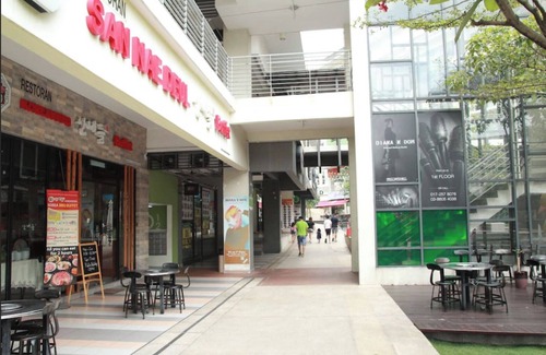 Puchong House | Setiawalk Puchong near SUNWAY/LRT for 8 Pax 2 Bedroom