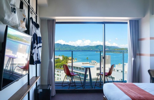Tamano Hotel | SETOUCHI KEIRIN HOTEL 10 by Onko Chishin