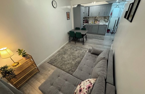 Tottenham Green House | Seven Sisters Hideaway