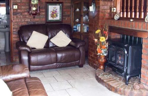 Stourport-on-Severn House | Severn Bank Lodge