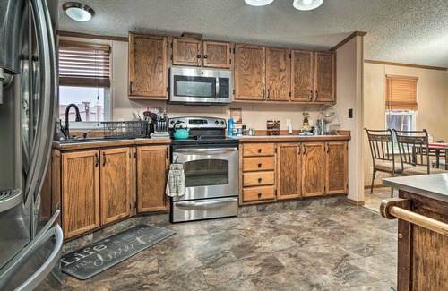 Sevierville House | Sevierville Home: Lookout Deck, 10 Mi to Dollywood