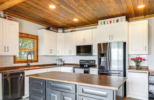 Seward County Other | Seward Nebraska Farm-Gym, Fire Pit, Pool, Sauna