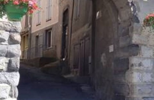 Seyne Apartment | SEYNE 20 minutes from SERRE PONCON
