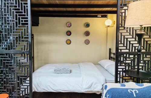 Huaihai Road Commercial Area Apartment | Shanghai Hills & Zinn Happy Family Bnb Near Line1&14 South Huangpi Rd Mid Huaihai Rd