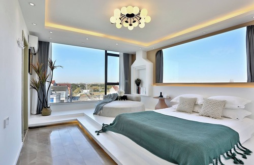 Downtown Shanghai Bed & Breakfast | Shanghai Yinxubai Designer Homestay