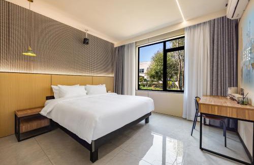 Pudong Hotel | Shanghai Zhuzhu Hotel - 24-hour free airport pick-up and drop-off at Pudong Airport