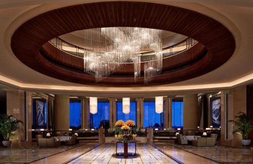 Donghu Qu Hotel | Shangri-La Nanchang丨All room offer river views Just one stop from the Pavilion of Prince Teng