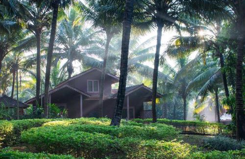 Anjanvel Resort | Shantai By the Lake