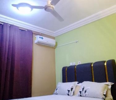 Cape Coast Apartment | Shark's Guest House