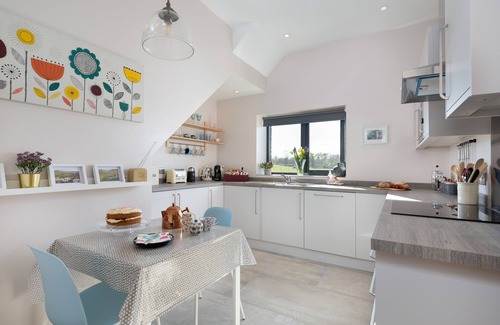 Dufton Cottage | SHEPHERDS VIEW, pet friendly, character holiday cottage in Dufton